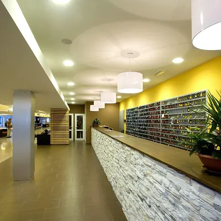 Delfin Plava Laguna מלון Mugeba