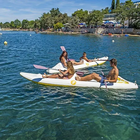 Delfin Plava Laguna מלון Mugeba