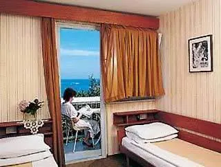 Delfin Plava Laguna 2* Mugeba